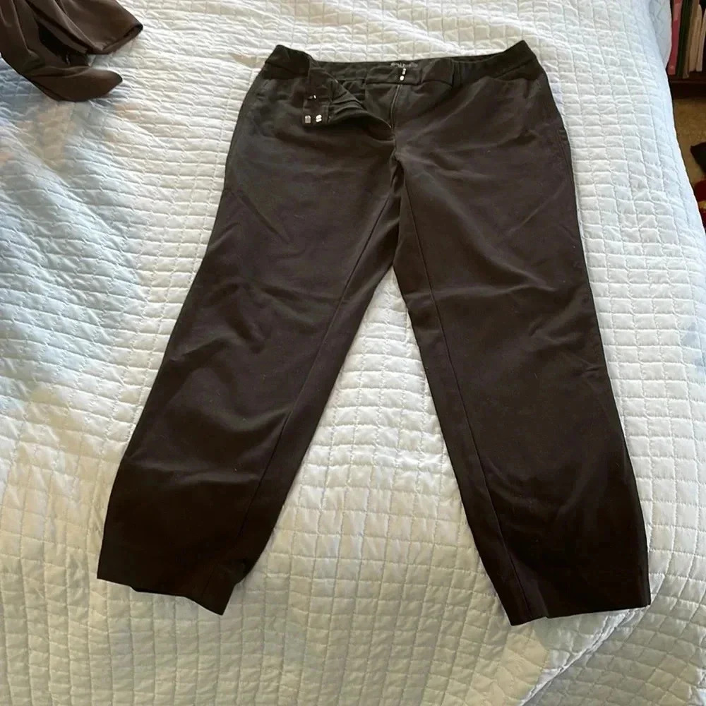 White House Black market slim ankle pants size 10R